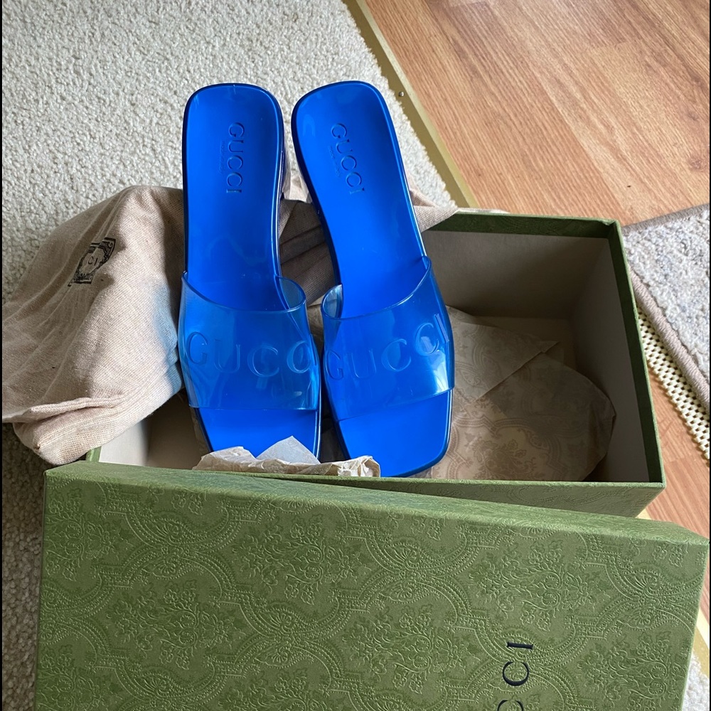 Gucci rubber sandals
